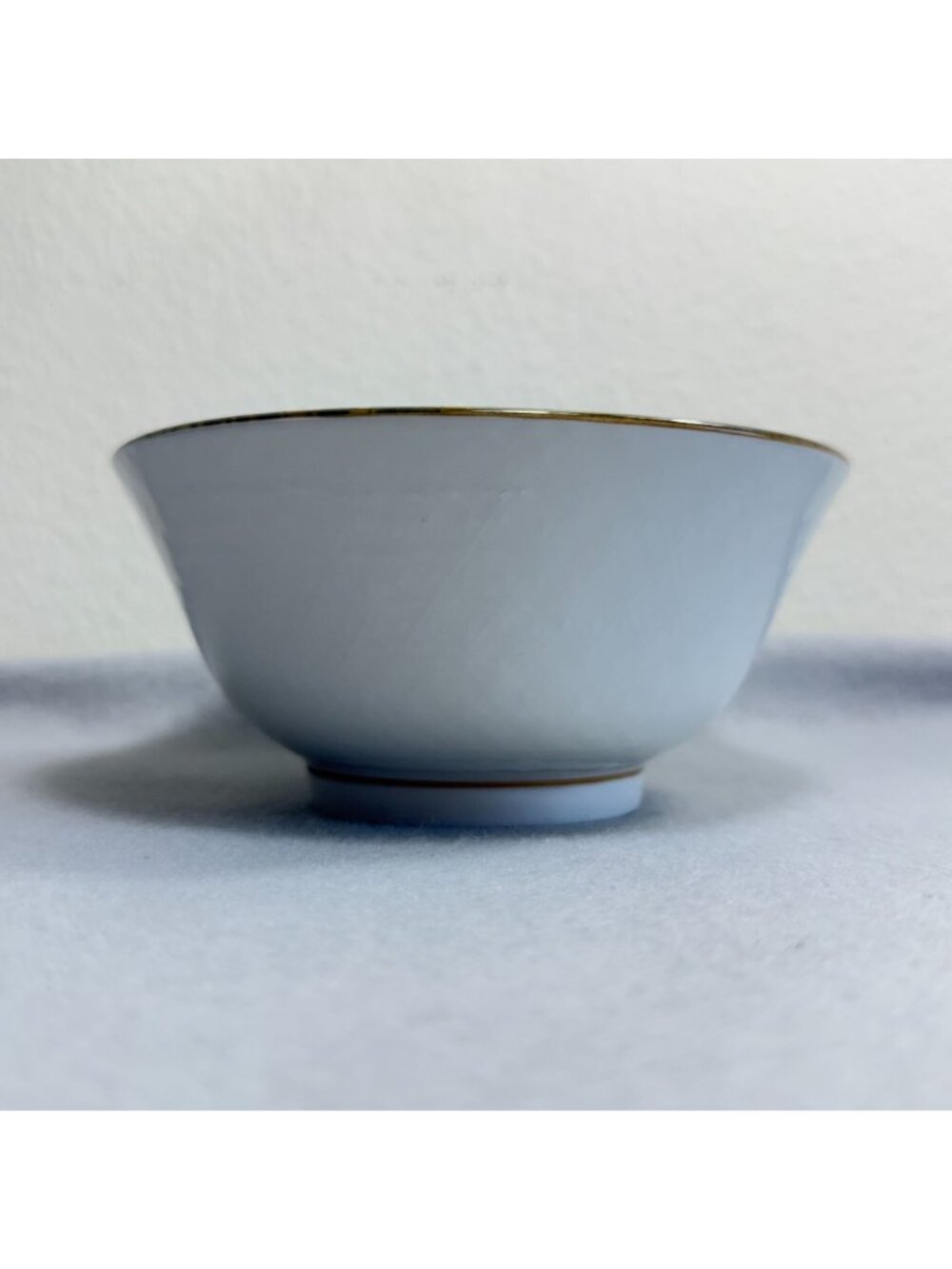 Japanese Blue and White Geometric Floral Porcelain 6" Ramen Soup Bowl - Picture 7 of 9